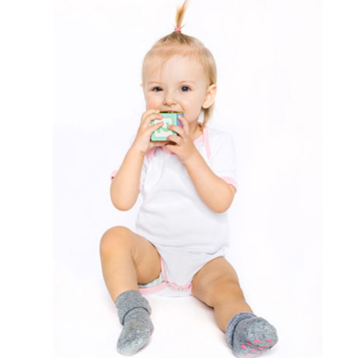 Body manga corta para bebé